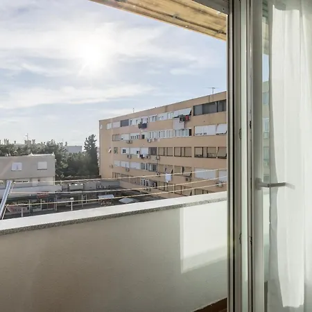Apartman Sundowners Apartment, 52qm, Double & Two Single Beds, 10 Min From Old Town Of