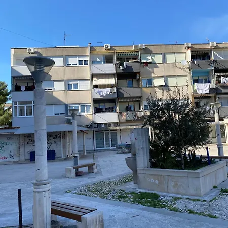 Apartman Sundowners Apartment, 52qm, Double & Two Single Beds, 10 Min From Old Town Of *