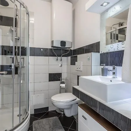 Apartament Sundowners Apartment, 52qm, Double & Two Single Beds, 10 Min From Old Town Of *