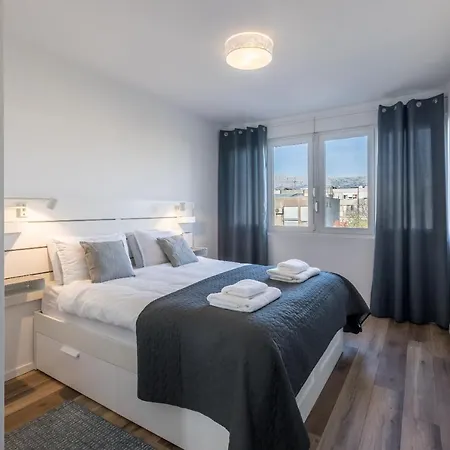 Sundowners Apartment, 52qm, Double & Single Bed, 10 Min From Old Town Of Apartment